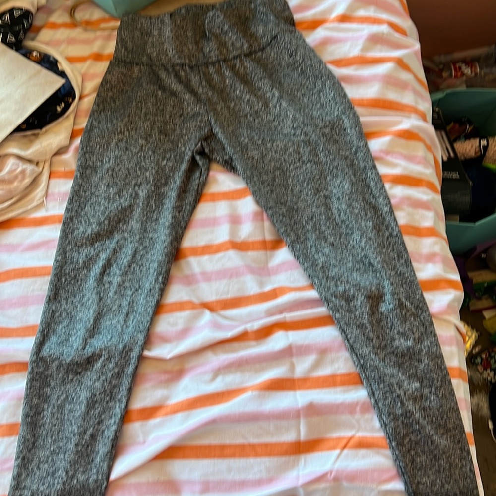 Grey leggings
